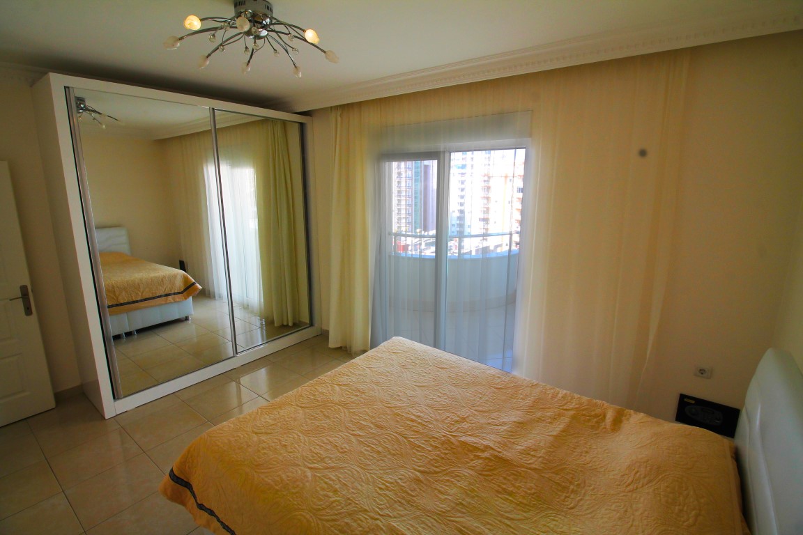 Tek yatak odalı daire (1+1) - Oba