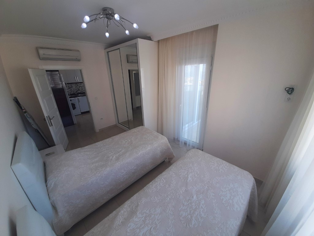 Tek yatak odalı daire (1+1) - Oba